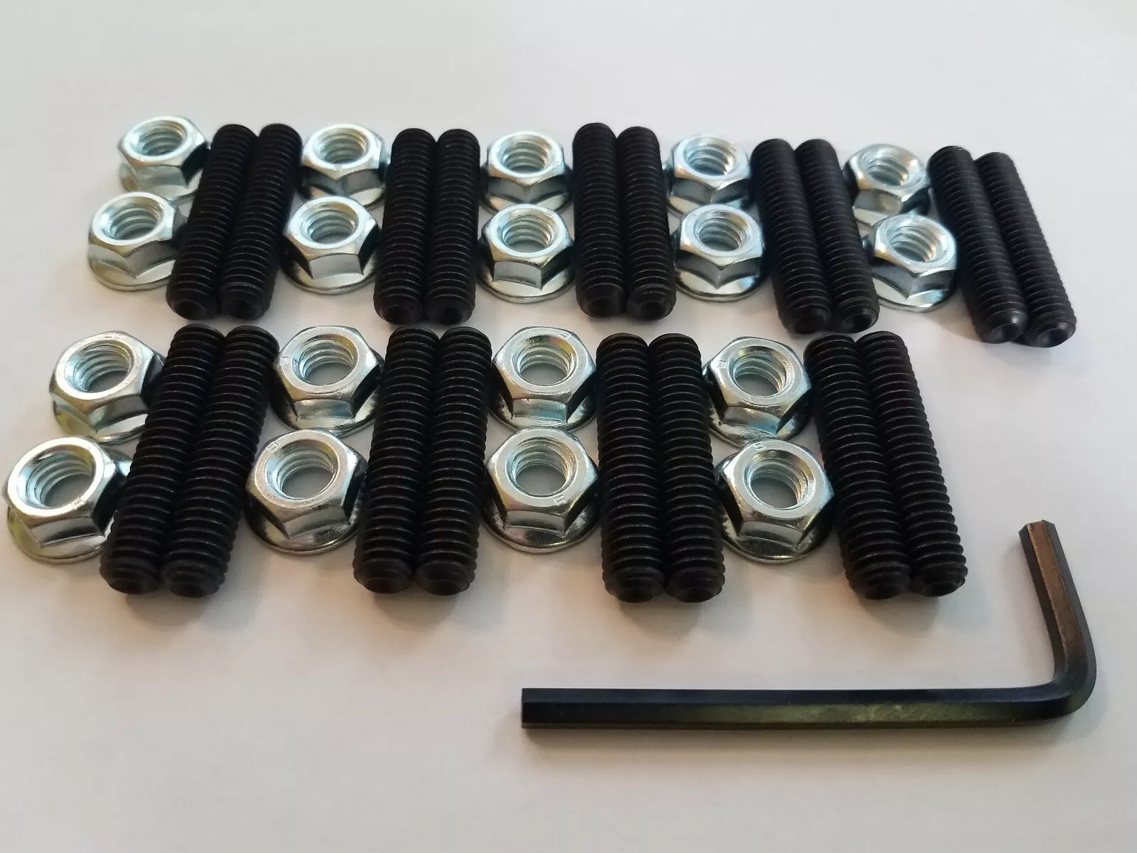 Black Valve Cover Stud Kit 92-03 Magnum V8 5.2L, 5.9L